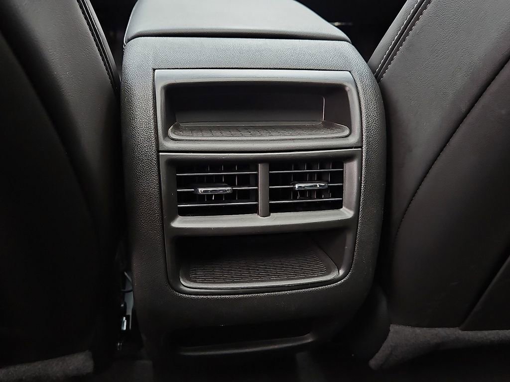 Used 2023 Cadillac XT5 Premium Luxury image 19