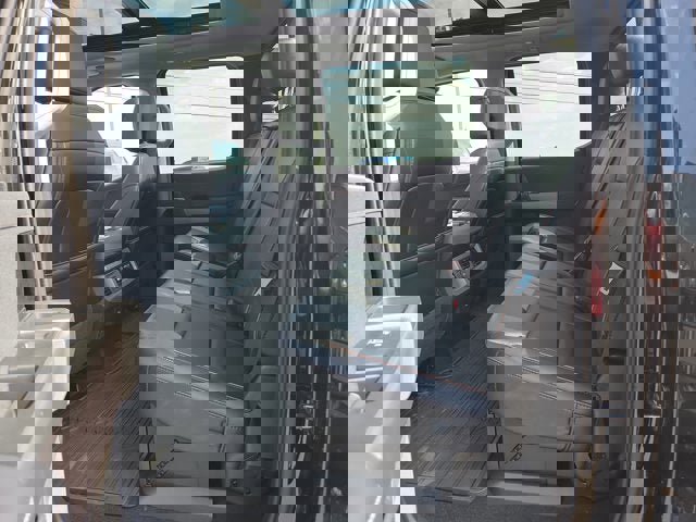 Used 2025 Ford F450 Lariat w/ Lariat Ultimate Package image 12