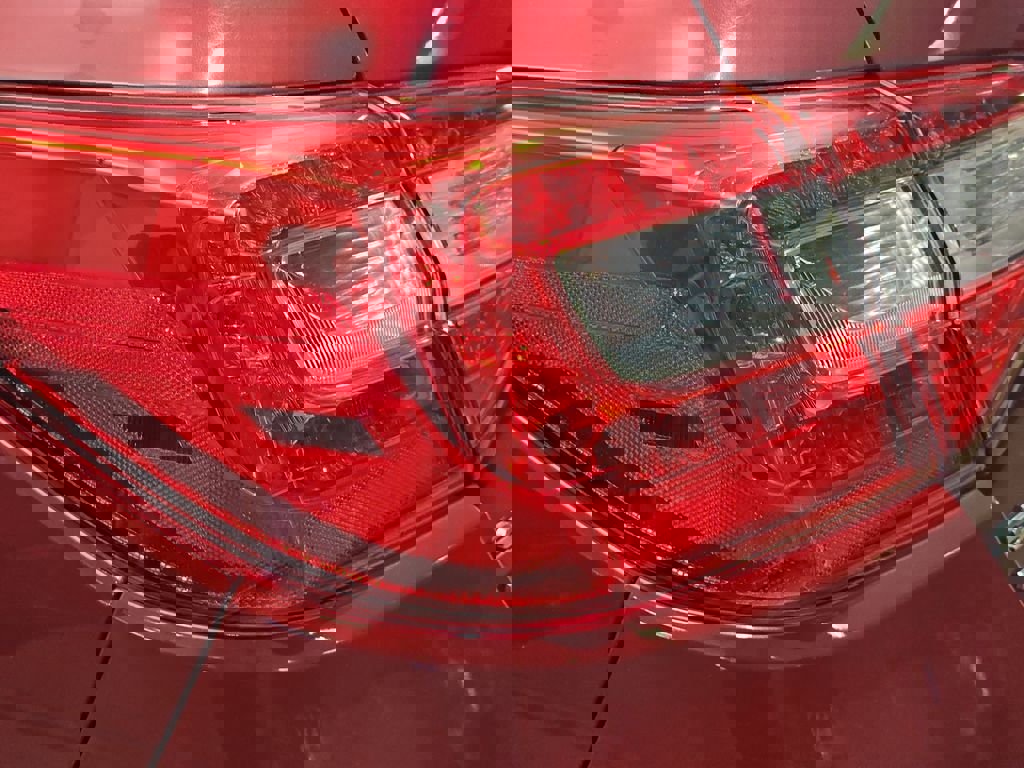 Used 2016 Subaru Legacy 3.6R Limited image 37