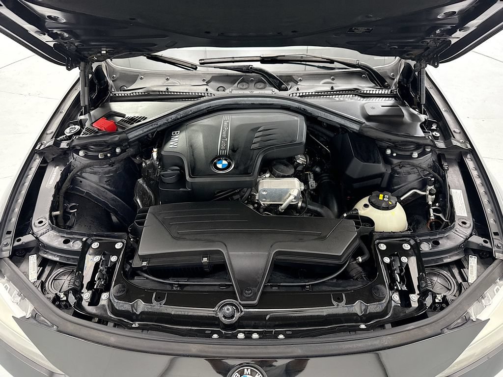 Used 2015 BMW 320i Sedan RWD image 28