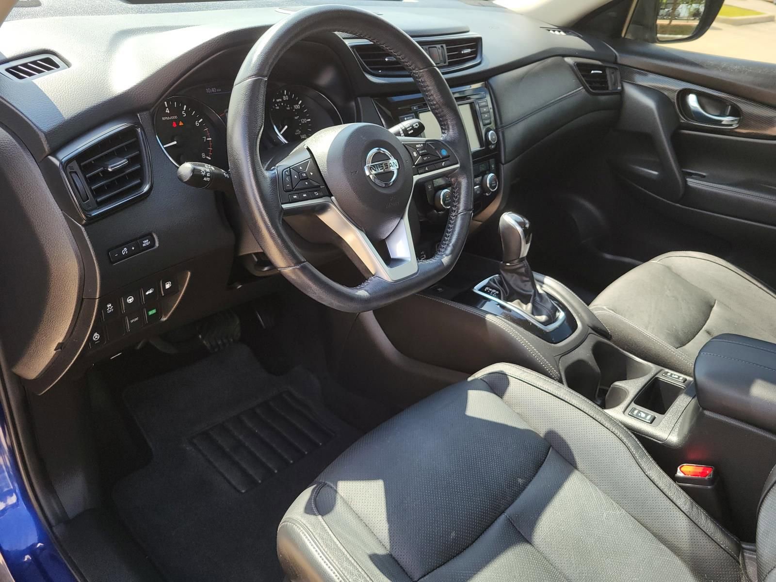 Used 2018 Nissan Rogue SL w/ Premium Package FWD image 25