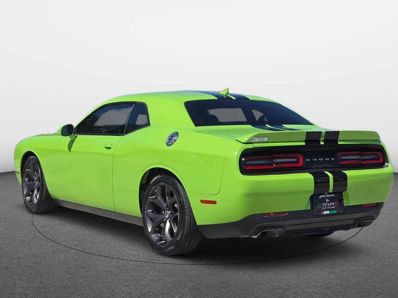 Used 2015 Dodge Challenger R/T Plus RWD image 5