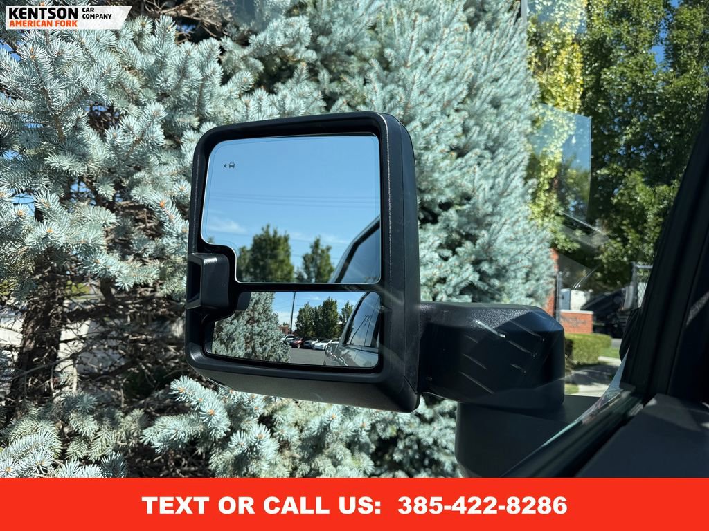 Used 2025 GMC Sierra 2500 AT4 image 25
