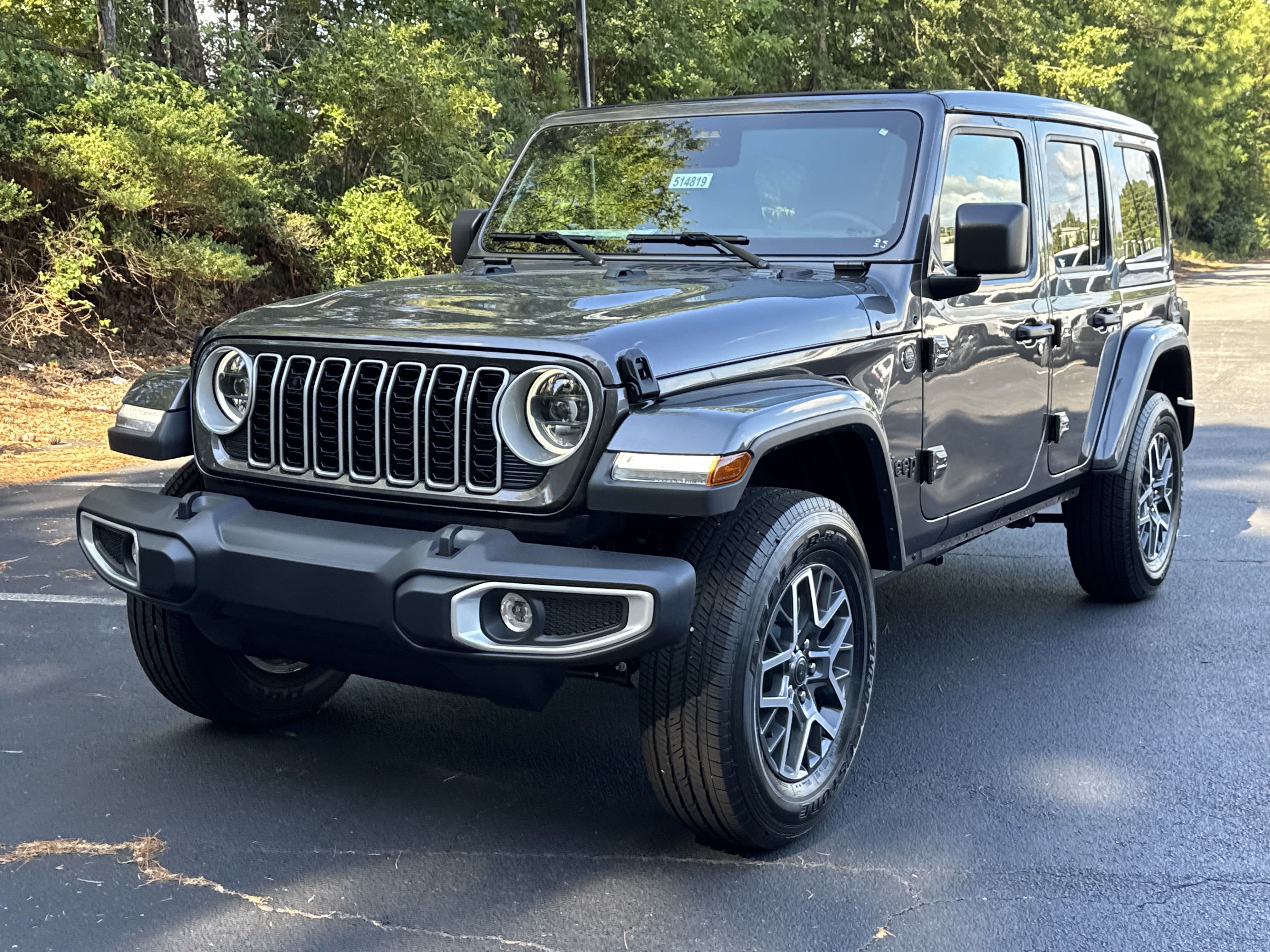 New 2025 Jeep Wrangler Unlimited Sahara AWD/4WD image 3