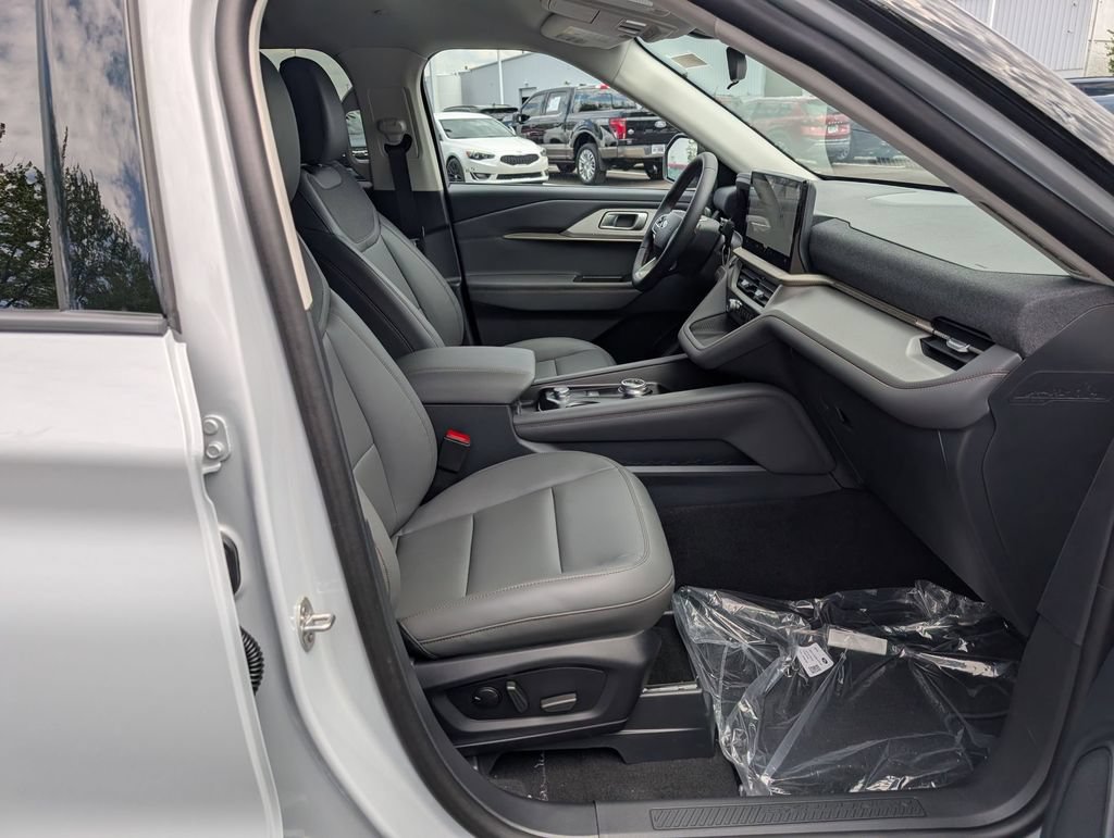 New 2026 Ford Explorer Active w/ Active Comfort Package AWD/4WD image 21