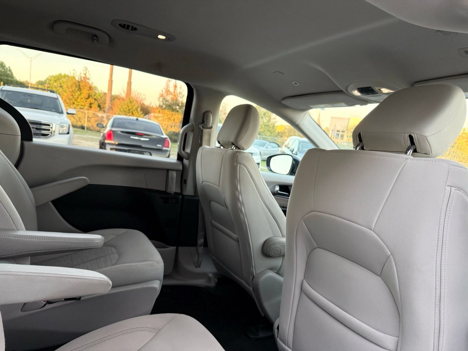 Used 2018 Chrysler Pacifica Touring Plus FWD image 24