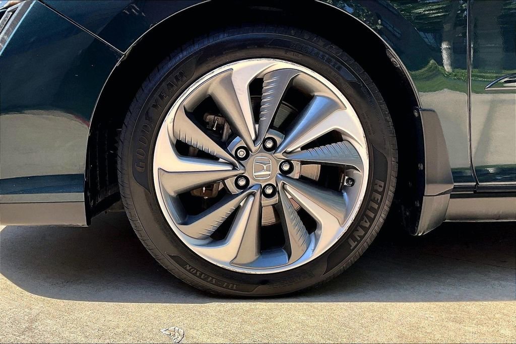 Used 2018 Honda Clarity Touring image 12