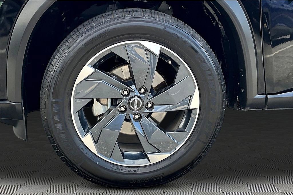 Used 2024 Nissan Rogue SV AWD/4WD image 31
