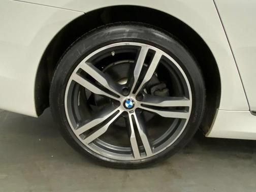 Used 2016 BMW 750i xDrive AWD/4WD image 16