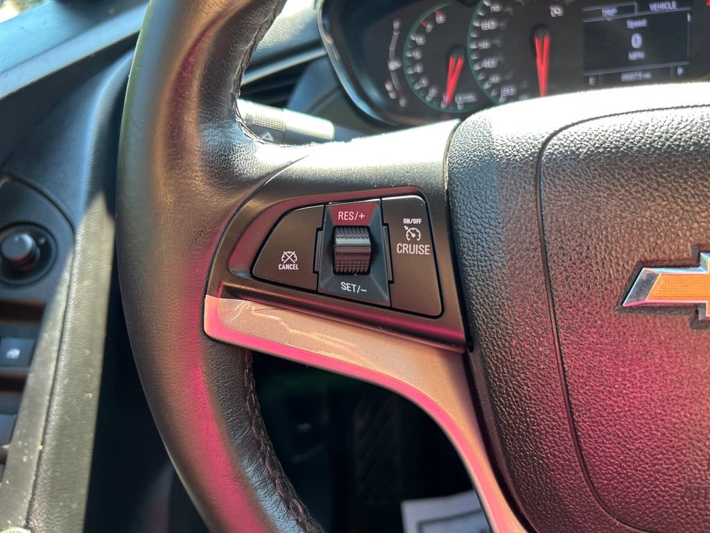Used 2019 Chevrolet Trax LT w/ LT Convenience Package FWD image 22