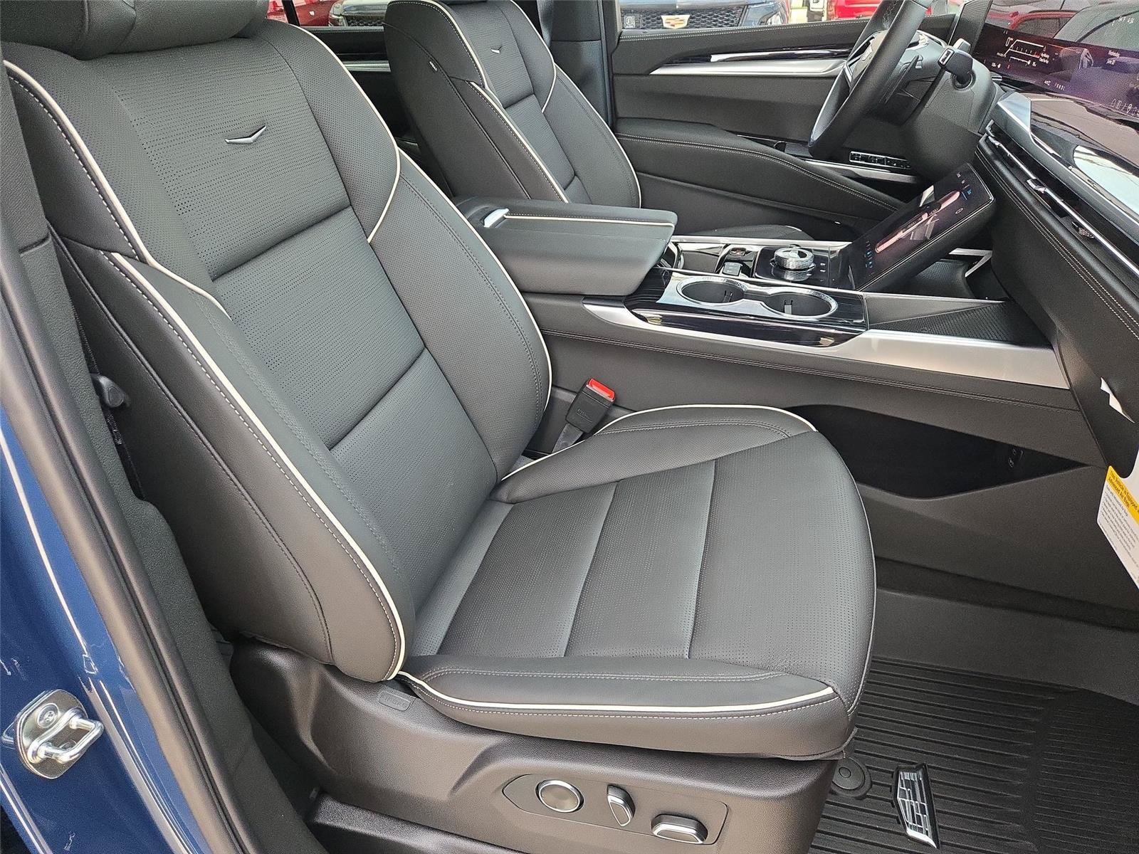 New 2026 Cadillac Escalade Sport w/ Touring Package AWD/4WD image 29