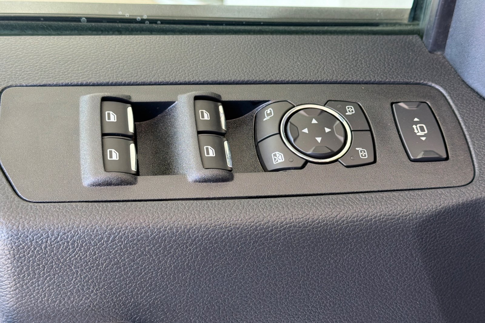 Certified 2022 Ford F250 Lariat w/ Lariat Ultimate Package AWD/4WD image 12