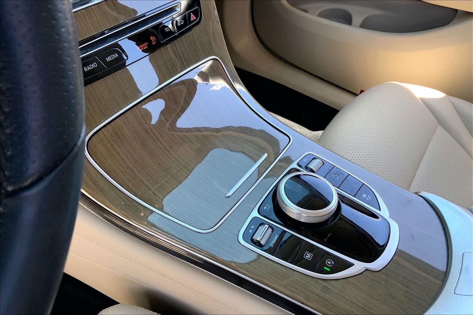 Used 2018 Mercedes-Benz GLC 300 4MATIC image 16
