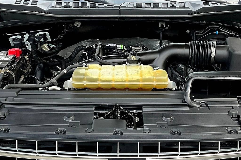 Certified 2019 Ford F150 XLT w/ Equipment Group 302A Luxury AWD/4WD image 34