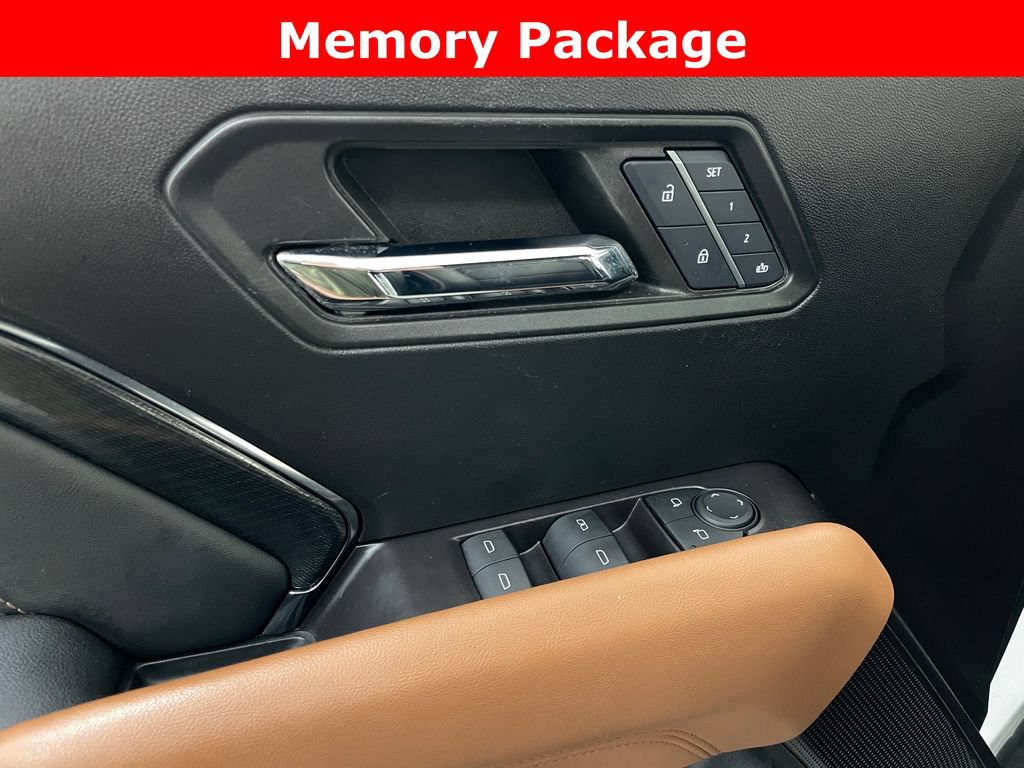 Certified 2024 GMC Canyon AT4 w/ AT4 Premium Package AWD/4WD image 10