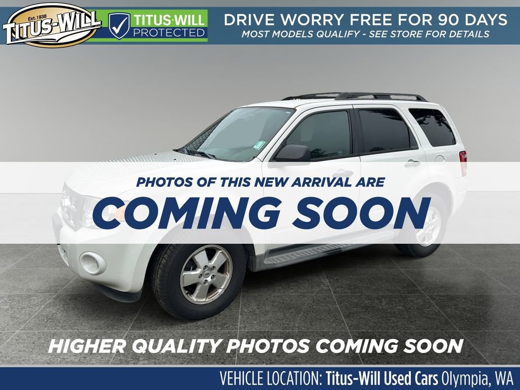 Used 2011 Ford Escape XLT image 2