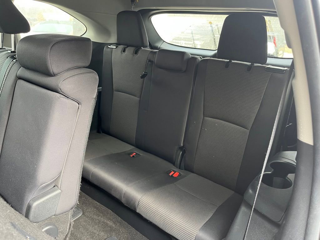 Used 2024 Toyota Highlander LE image 27
