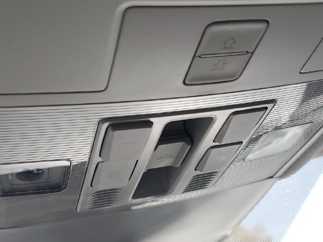 New 2027 Volkswagen Taos SE AWD/4WD image 29