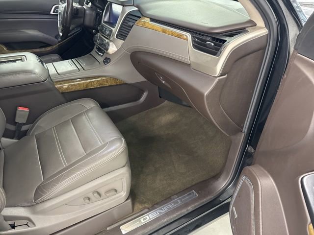 Used 2017 GMC Yukon Denali AWD/4WD image 24