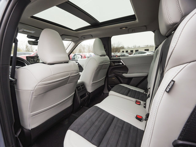 New 2026 Mitsubishi Outlander SE AWD/4WD image 37