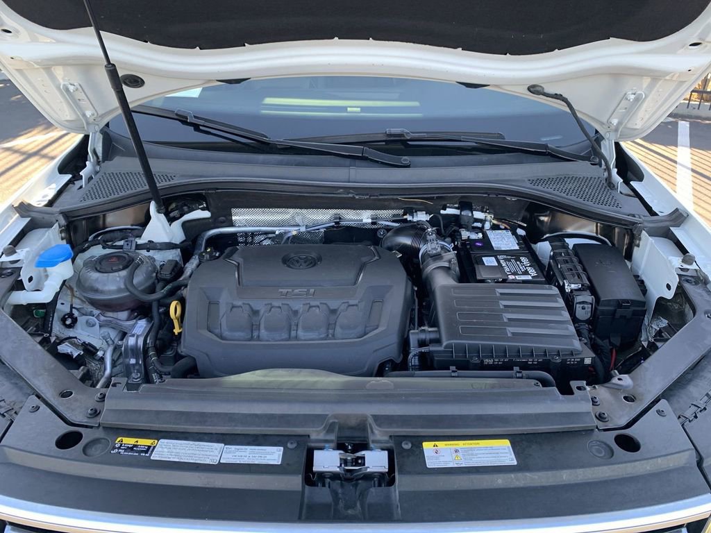 Used 2020 Volkswagen Tiguan SEL Premium R-Line image 29