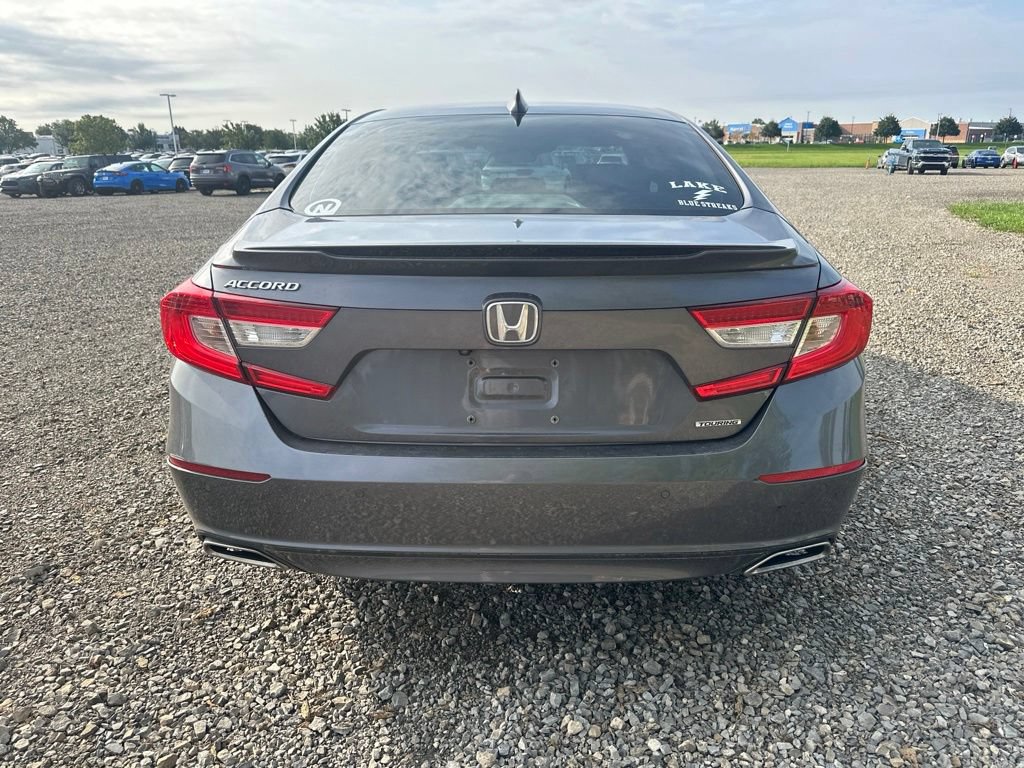 Used 2018 Honda Accord Touring image 10
