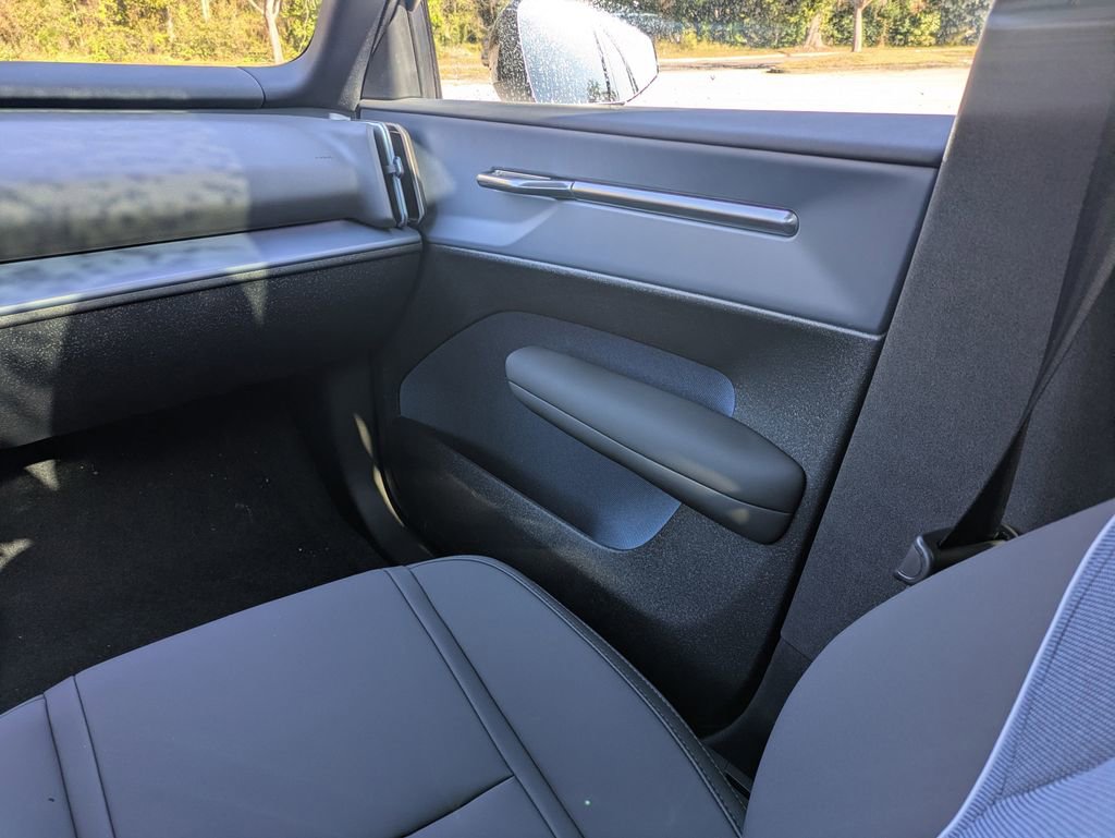 New 2026 Volvo EX30 Plus w/ Protection Package Premier image 20