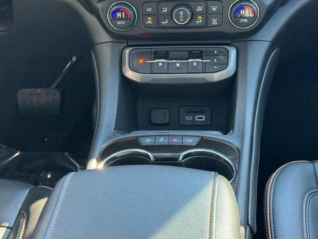 Used 2021 GMC Acadia AT4 w/ Technology Package image 14