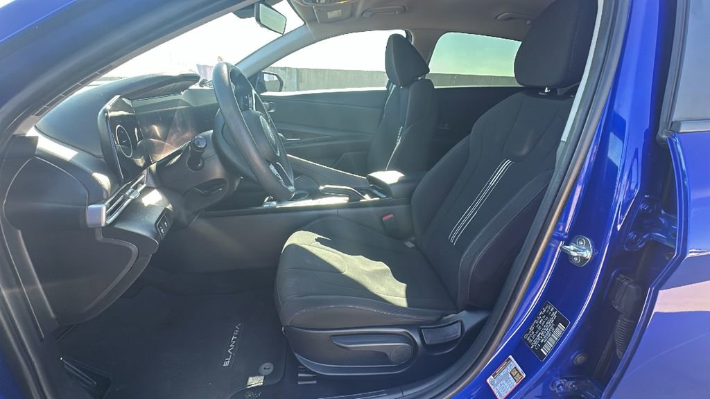 Certified 2024 Hyundai Elantra SEL image 4