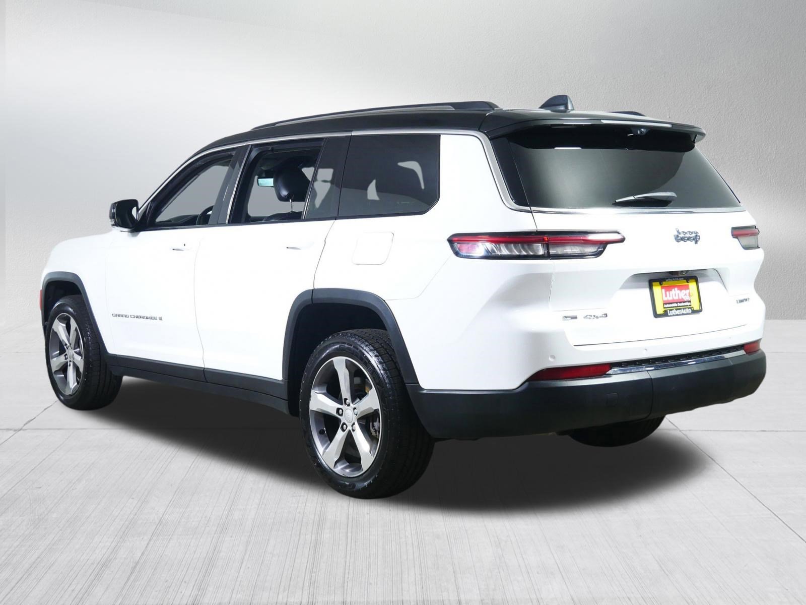 Used 2022 Jeep Grand Cherokee L Limited w/ Luxury Tech Group II image 5