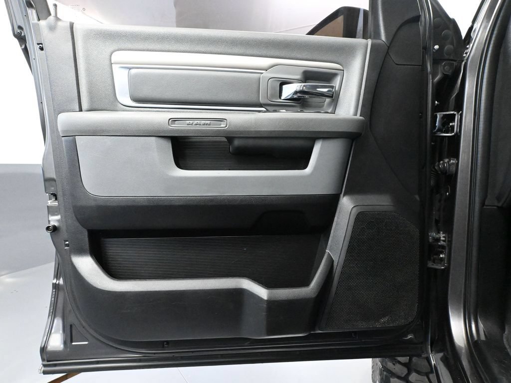 Used 2017 RAM 1500 Big Horn AWD/4WD image 14