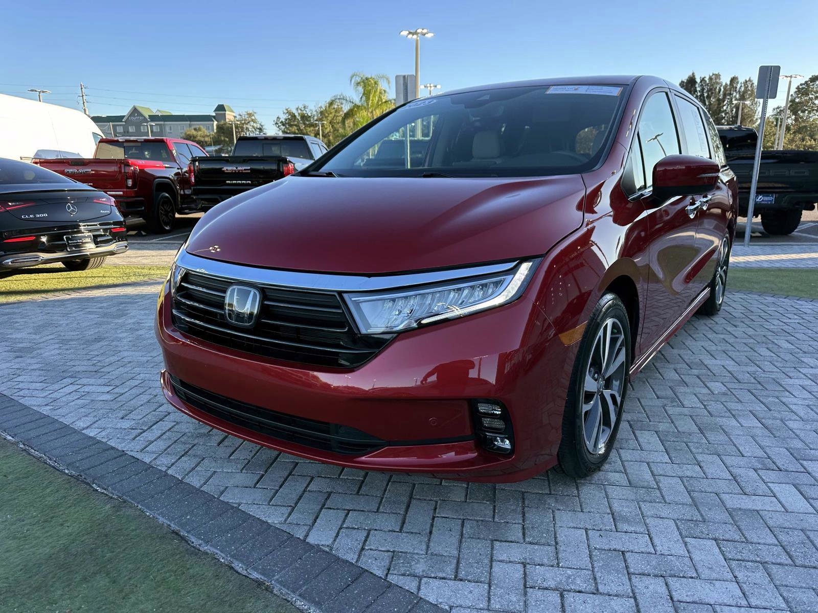 Used 2023 Honda Odyssey Touring image 7