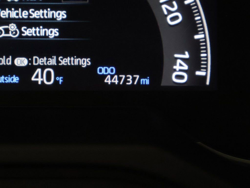 Used 2024 Toyota RAV4 LE image 31