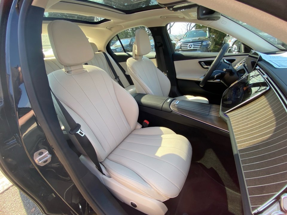 Certified 2026 Mercedes-Benz E 350 4MATIC Sedan image 28