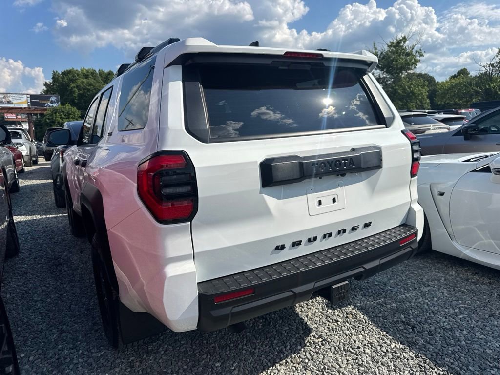 Used 2026 Toyota 4Runner SR5 RWD image 4
