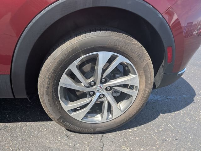 Used 2023 Buick Envision Essence image 24