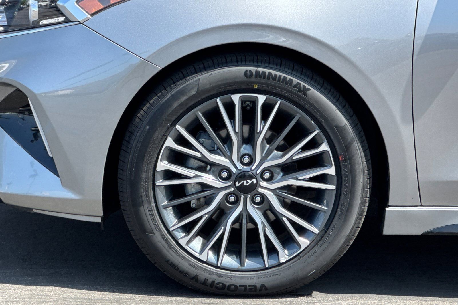 Used 2023 Kia Forte GT-Line image 33