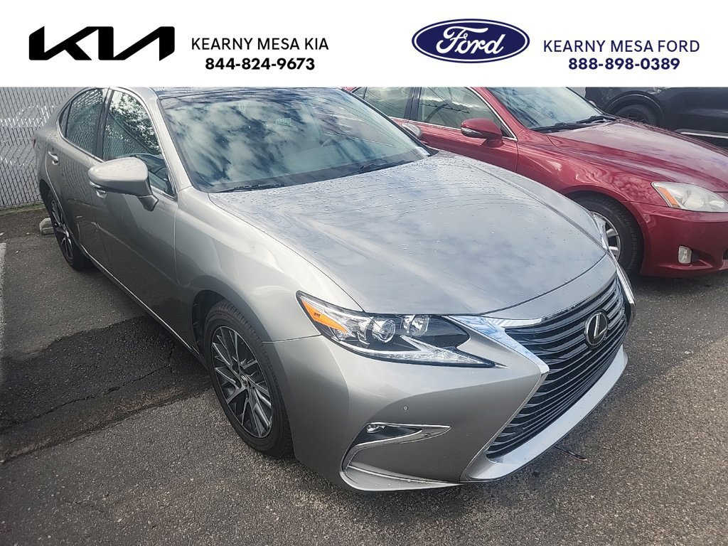 Used 2017 Lexus ES 350 w/ Navigation System Package FWD image 1