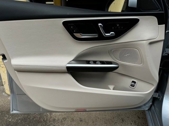 Used 2024 Mercedes-Benz C 300 Sedan image 17