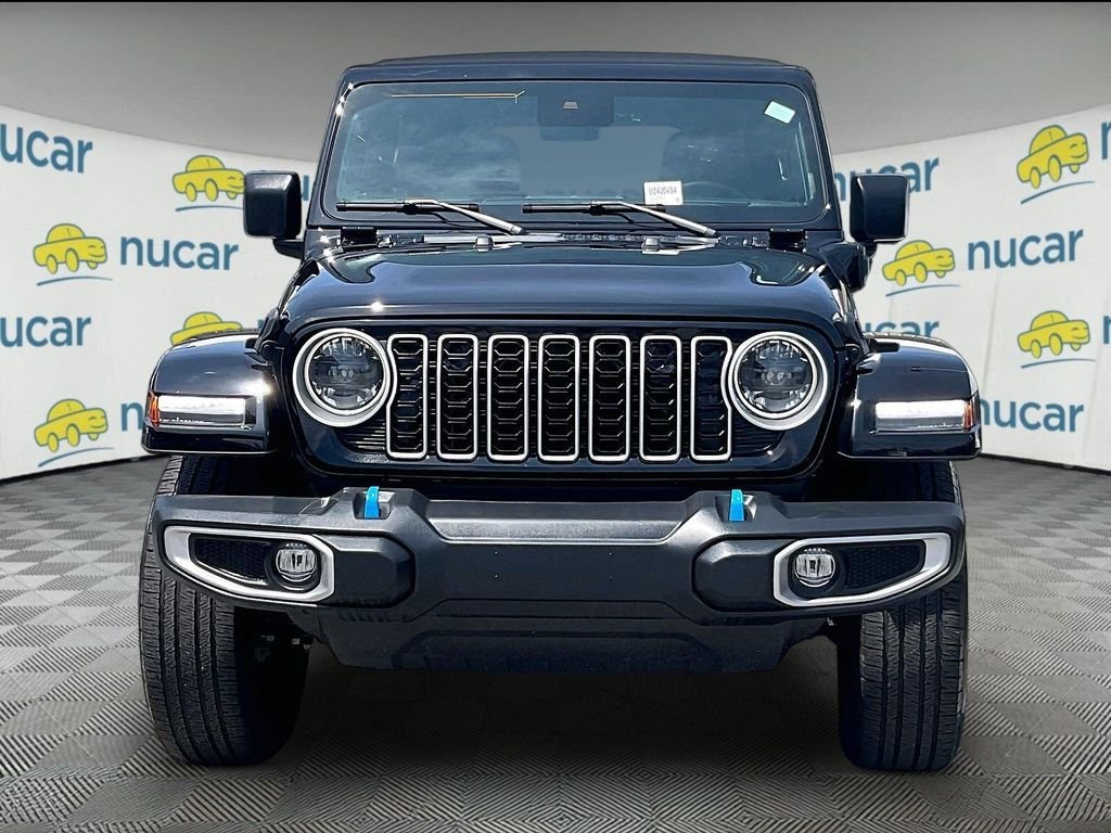 Used 2024 Jeep Wrangler Unlimited Sahara AWD/4WD image 2
