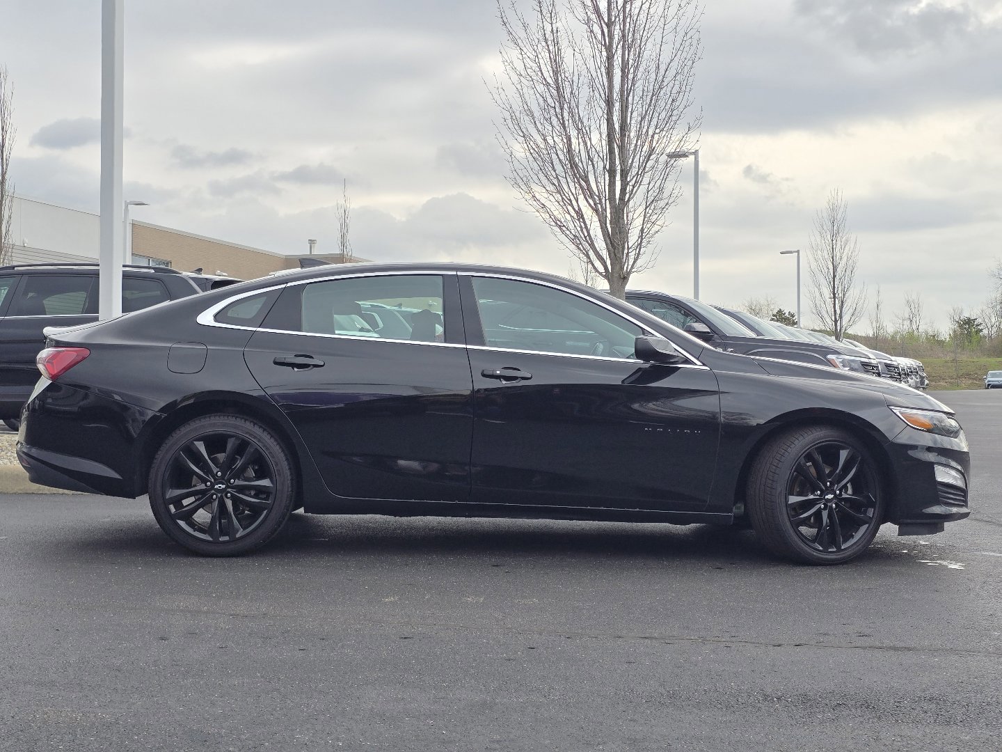 Used 2023 Chevrolet Malibu LT w/ Midnight Edition FWD image 22