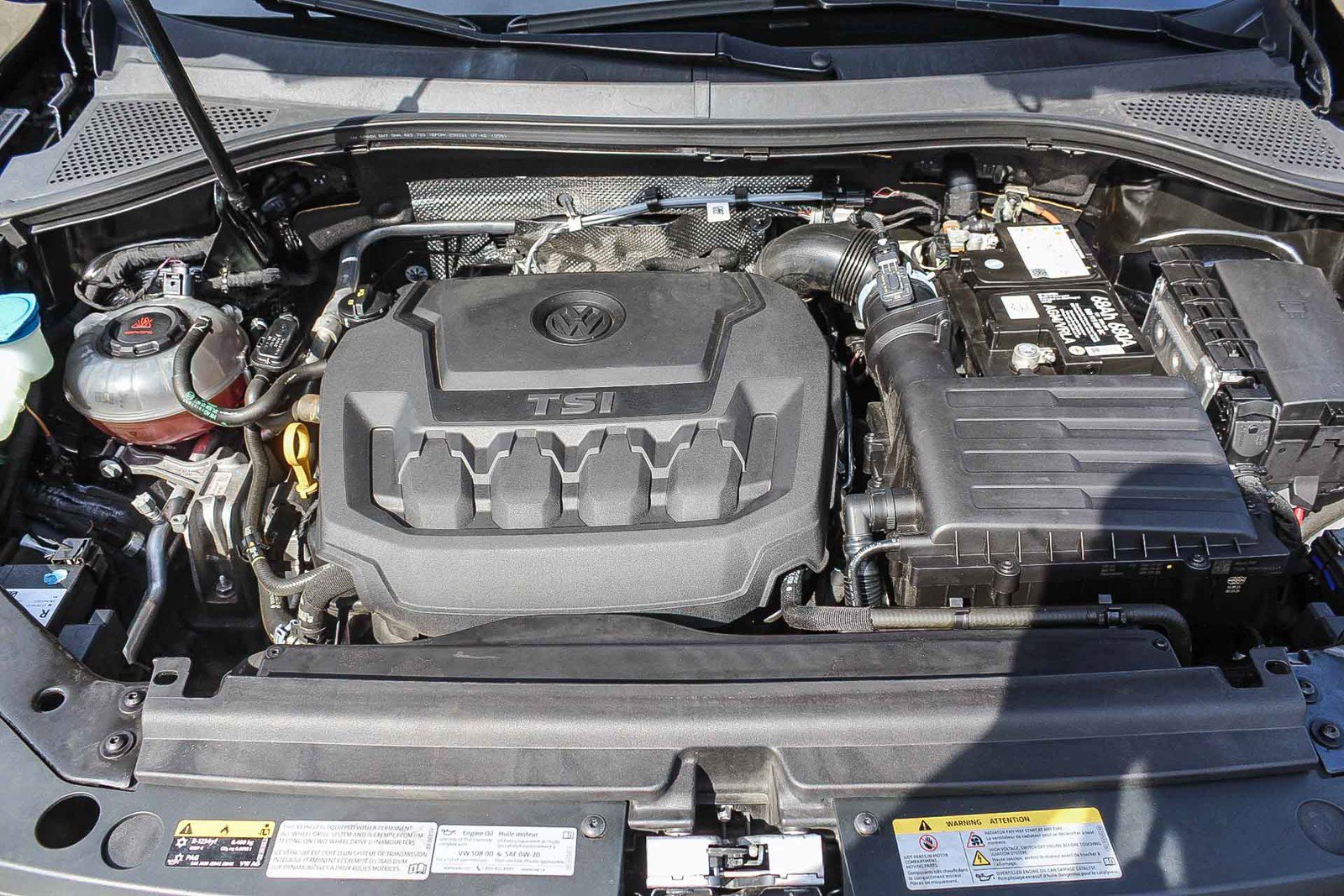 Used 2022 Volkswagen Tiguan SEL R-Line image 27