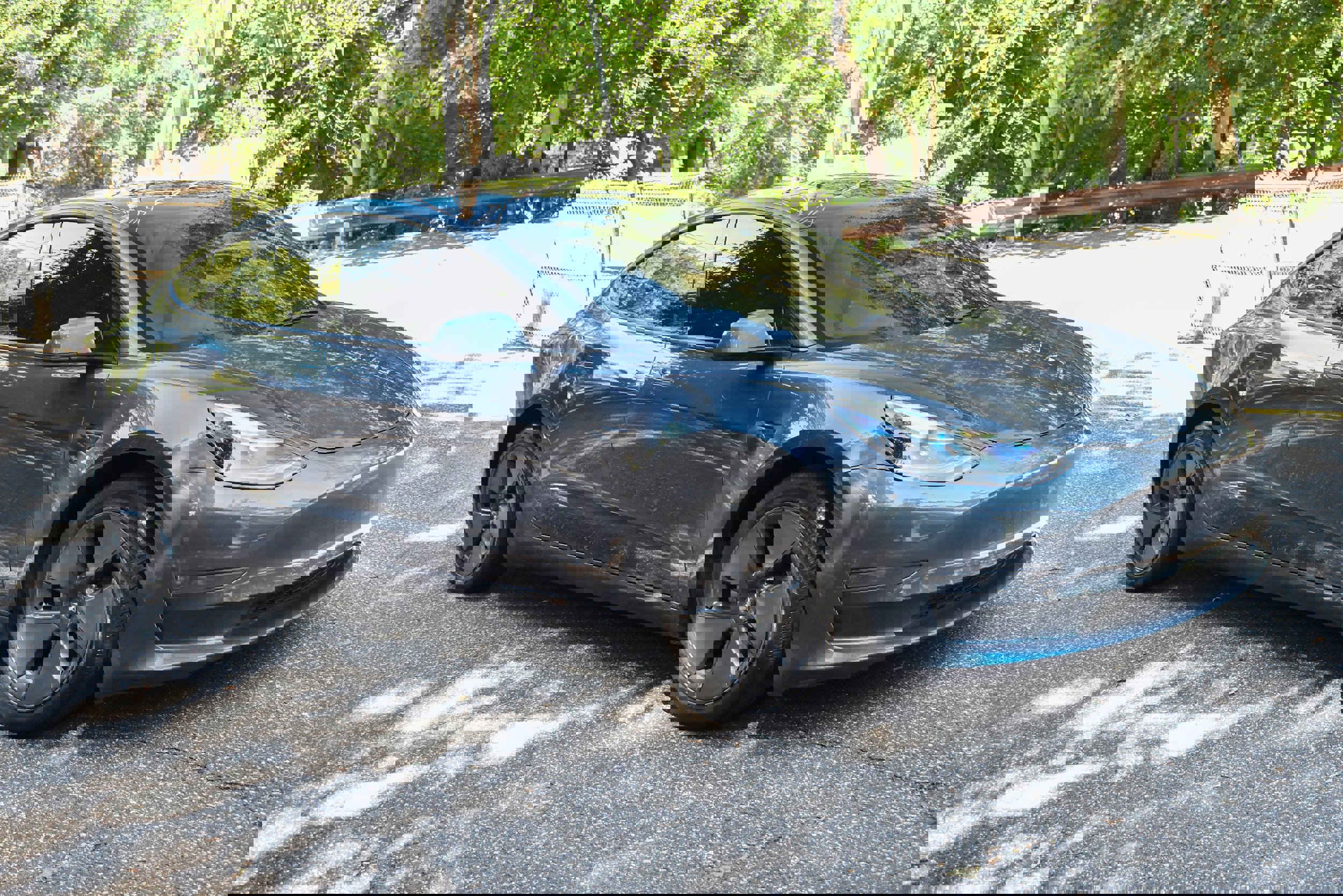 Used 2022 Tesla Model 3 Standard Range image 12