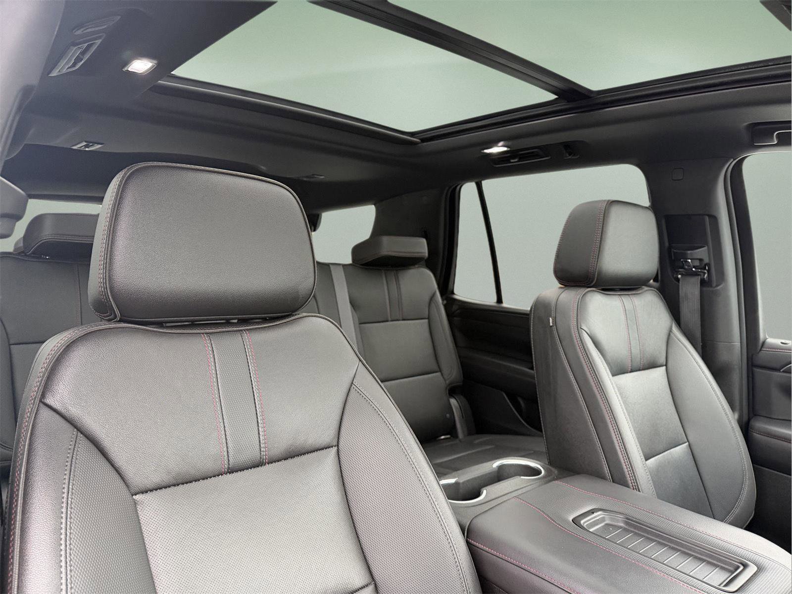 Used 2022 Chevrolet Tahoe RST w/ Sport Performance Package image 27