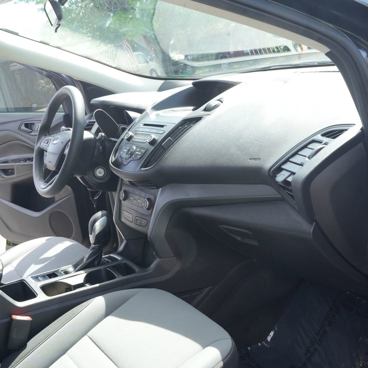 Used 2018 Ford Escape S image 15