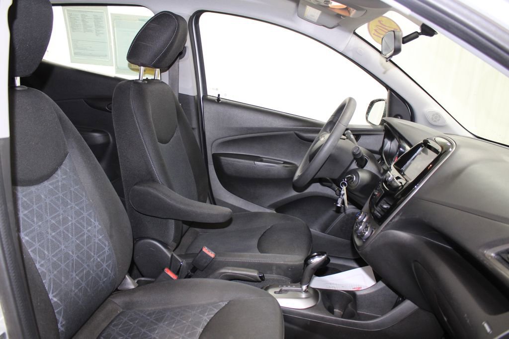 Used 2021 Chevrolet Spark LS image 27