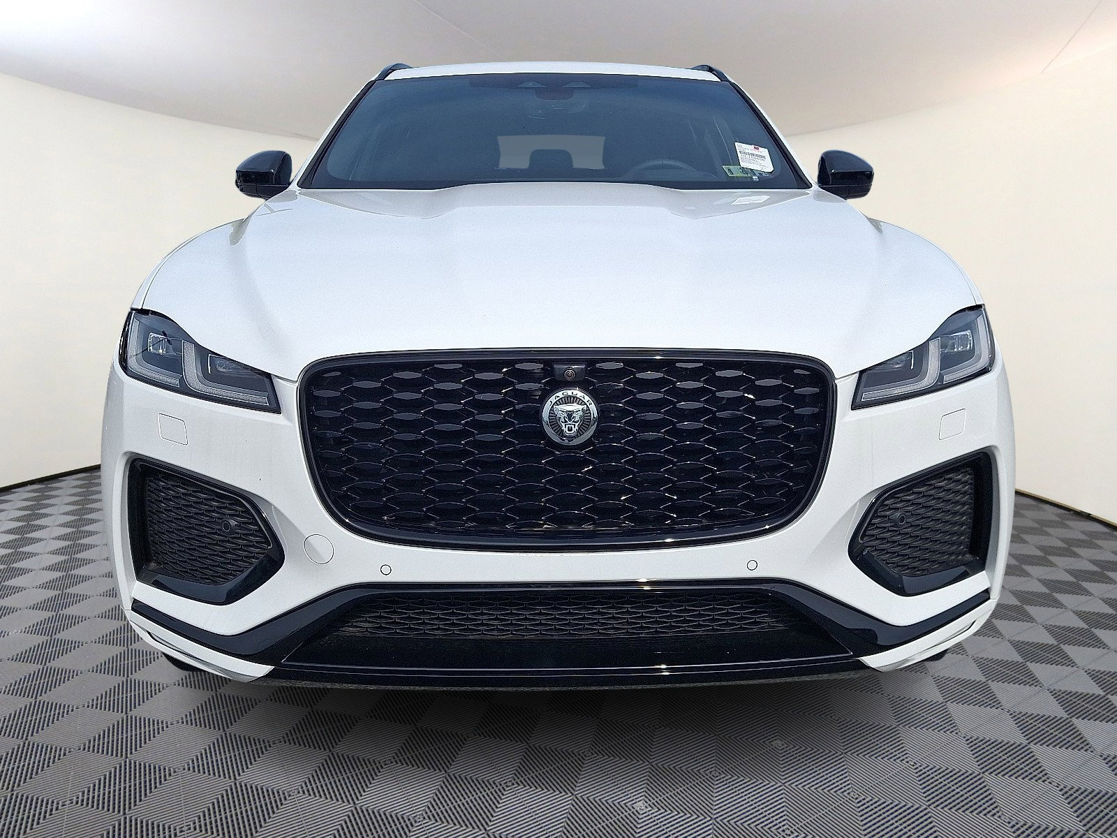 New 2026 Jaguar F-PACE R-Dynamic S image 6