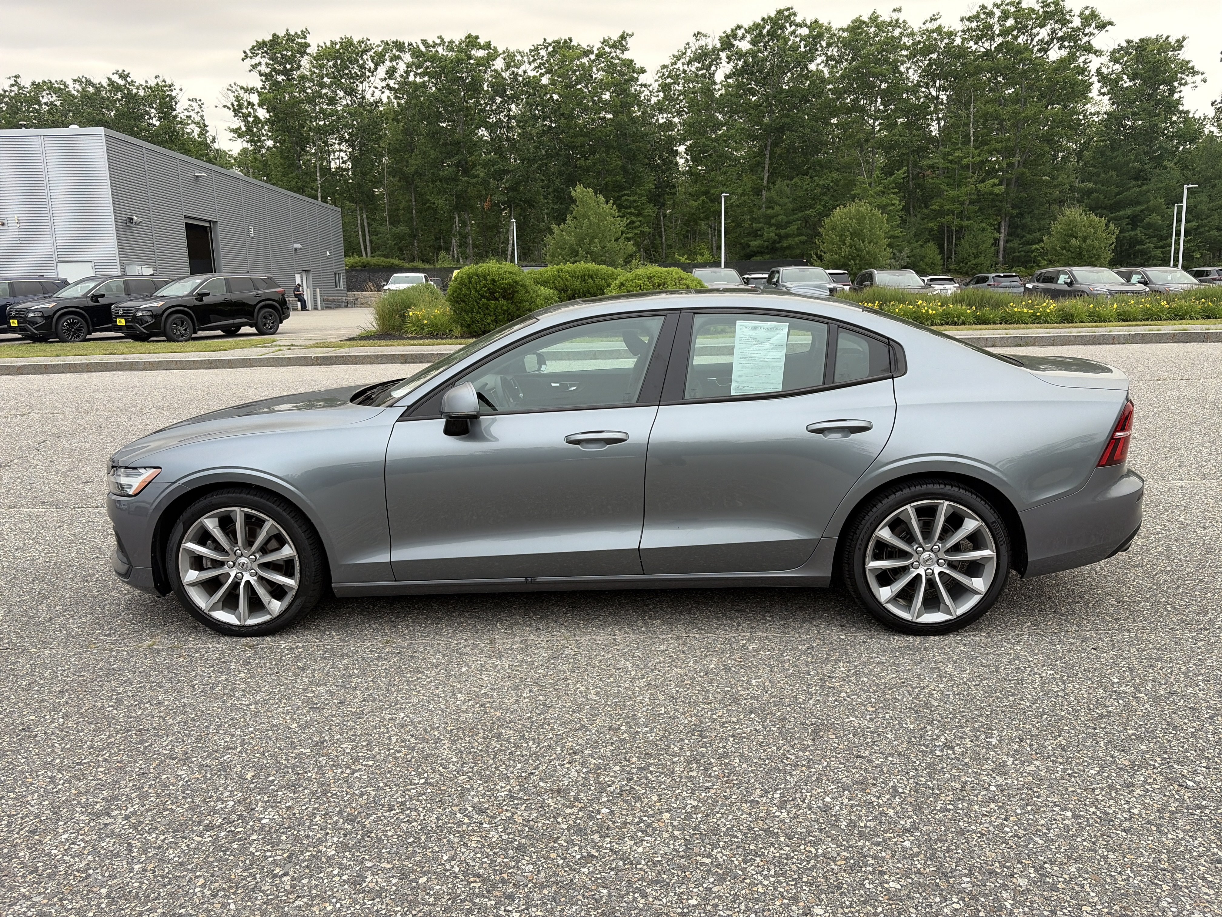 Used 2020 Volvo S60 T5 Momentum w/ Protection Package FWD image 8