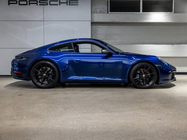 Used 2024 Porsche 911 Carrera T image 9