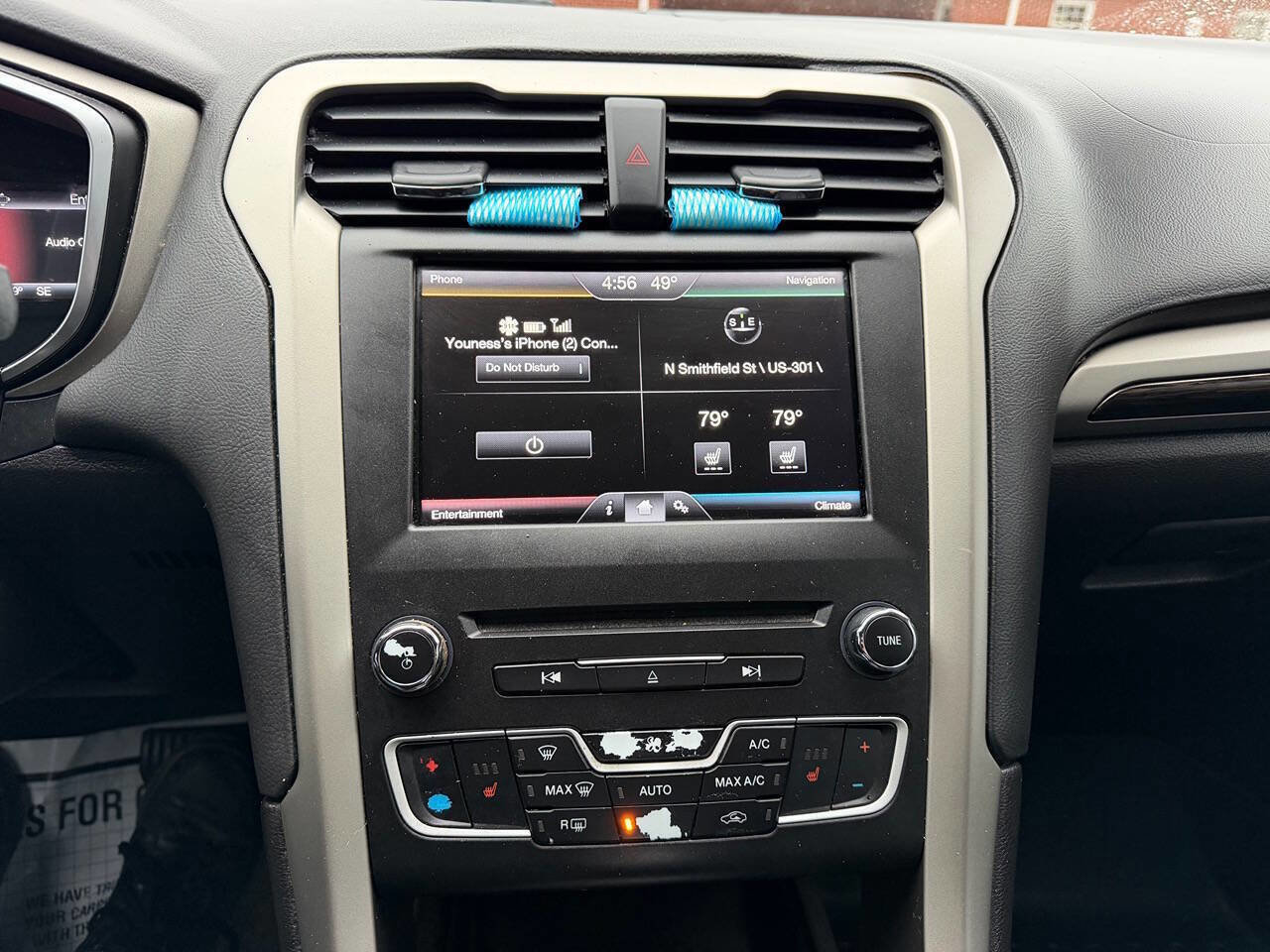 Used 2016 Ford Fusion SE w/ Equipment Group 202A FWD image 17